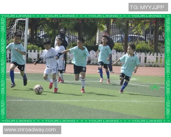 当足球巨星的孩子们成长为新一代绿茵场闪耀的希望